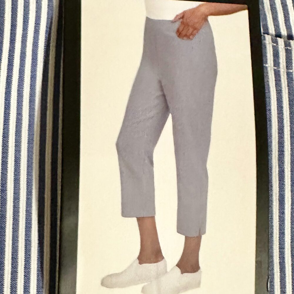Mario Serrani Women's Comfort Stretch Capri Pants Size M Tummy Control Panel NEW - Picture 13 of 14